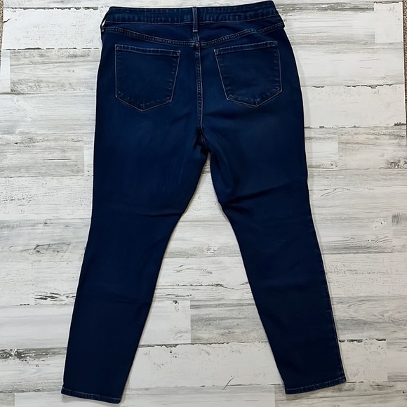 Mid-Rise Pop Icon Skinny Jeans - Picture 5 of 5